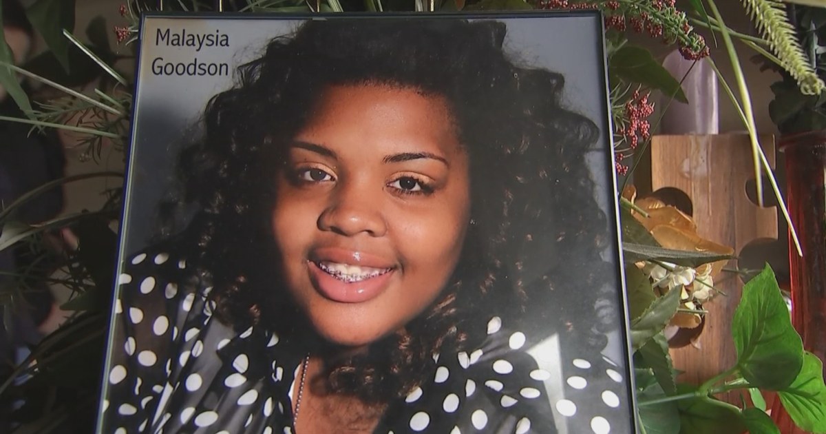 Woman with baby in stroller who fell down NYC subway steps may have(01)