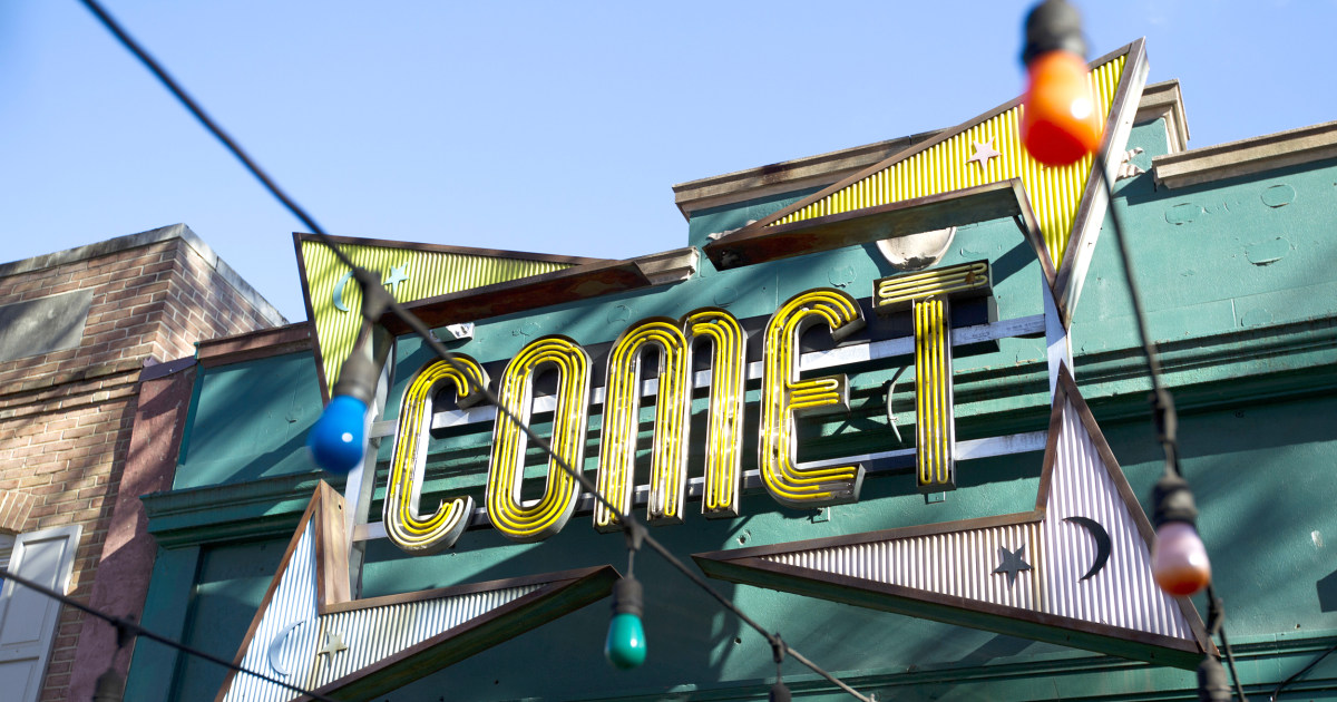 Fire At pizzagate Shop Reignites Conspiracy Theorists Who Find A Home 