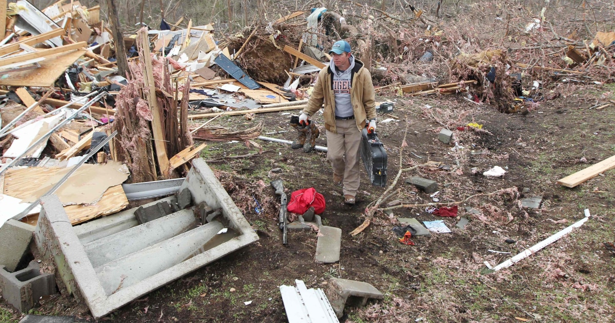 Tornadoes kill at least 23, injure dozens in Alabama