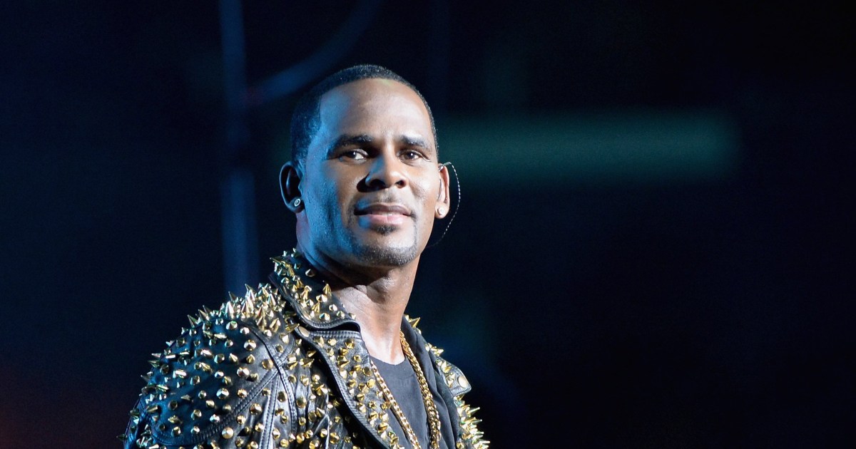 R. Kelly asks judge to allow him to perform shows in Dubai, meet royal family