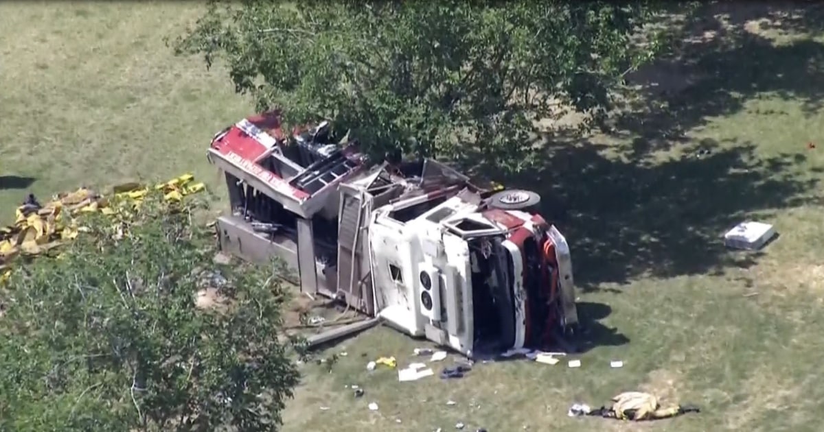 Phoenix firetruck crashes with pickup, killing 2 adults and baby