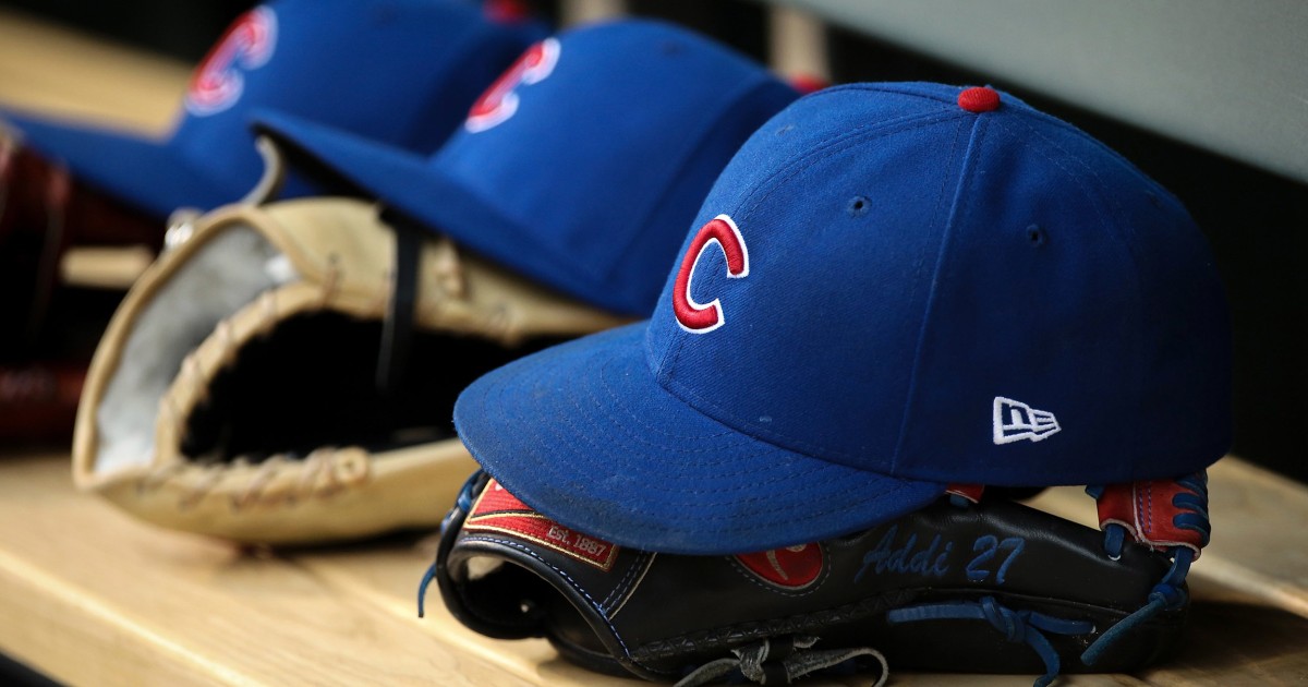 Cubs investigate fan's 'offensive' hand gesture, threaten lifetime ban