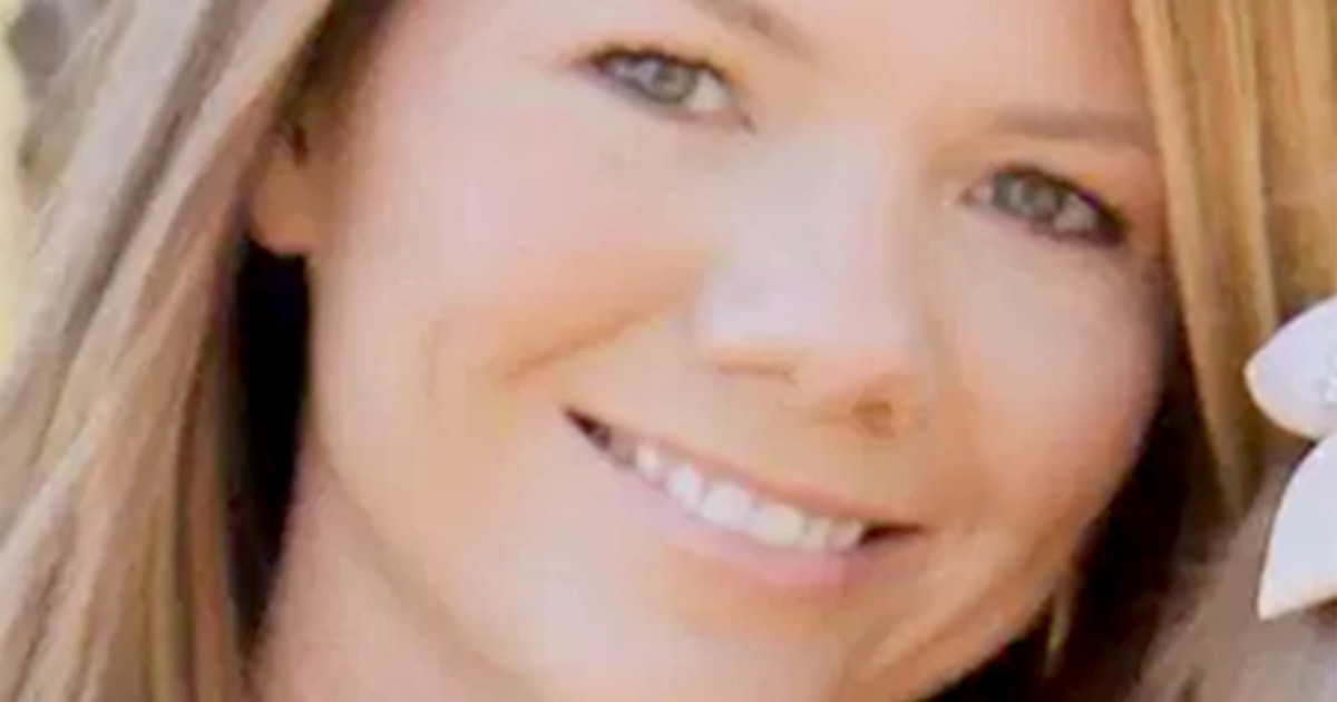 Investigators search home of missing Colorado woman Kelsey Berreth's fiancé