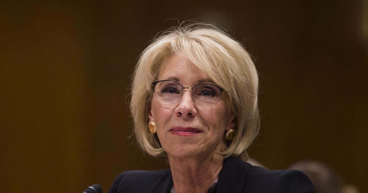 Trump's education secretary Betsy DeVos slams 2020 candidates' higher ...