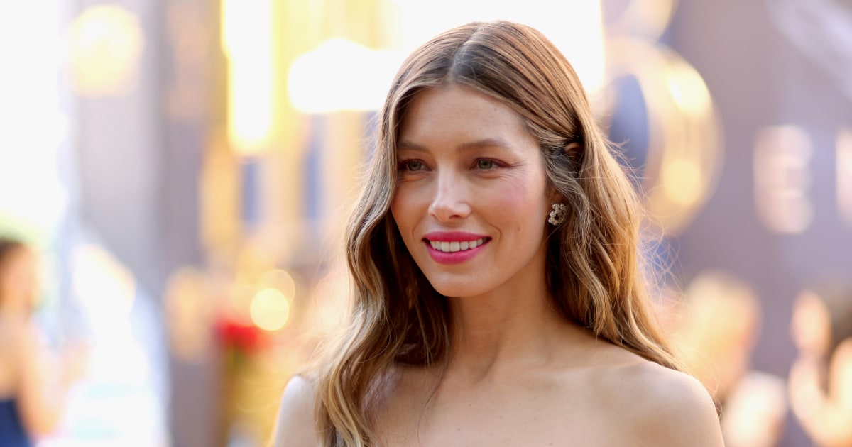 Jessica Biel Says She Supports Vaccines Which Is Exactly What Anti Vaxxers Say