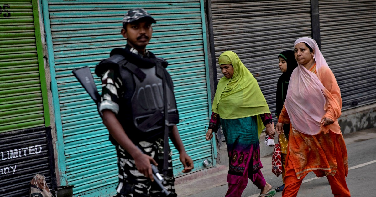 India cracks down on Kashmir ahead of Muslim Eid festival