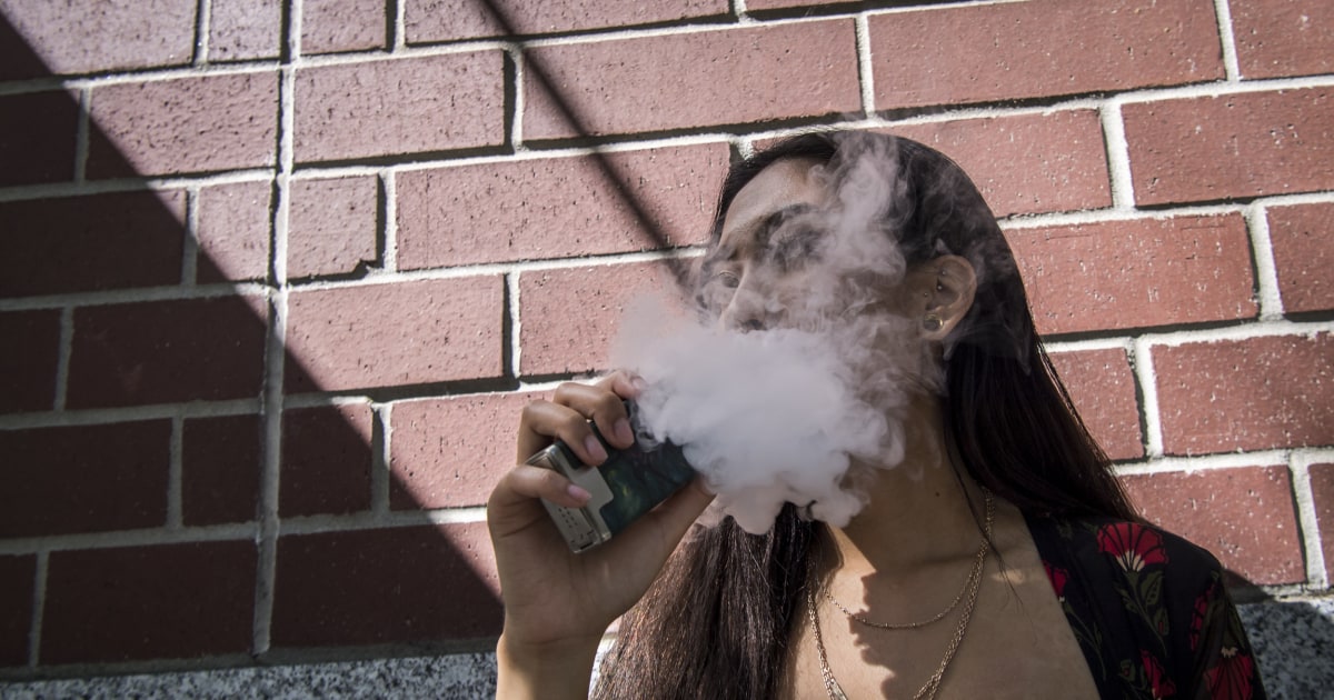 E Cigarette Use Is An Epidemic Fda Chief Says 