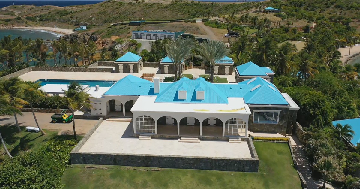 Jeffrey Epstein, while hashing out lenient Florida deal, moved to expand  his island estate