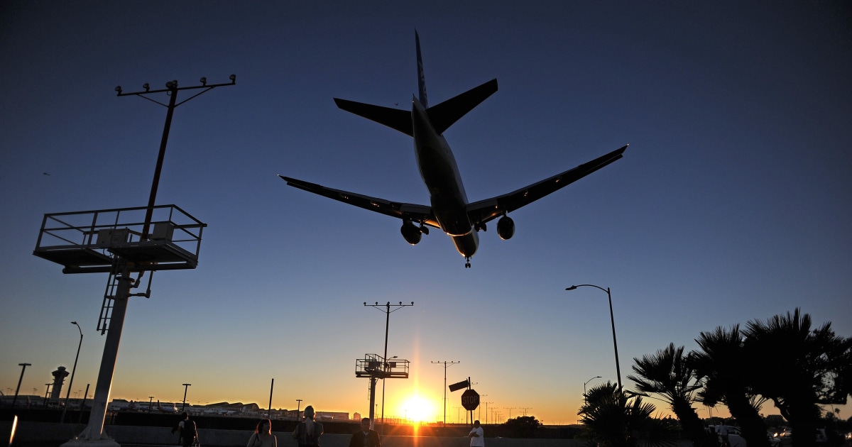 lax shuttle service thousand aoks to lax