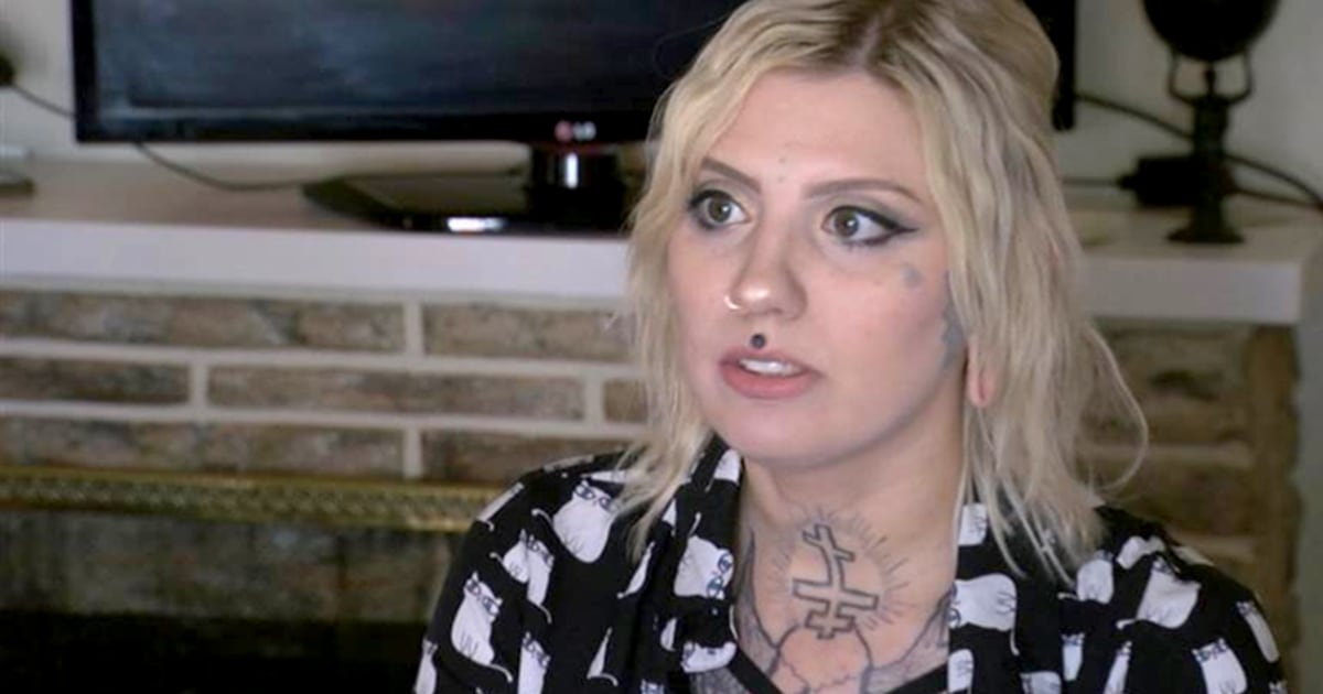 ‘Morals over money’: Waitress fired after refusing to serve transphobic customers