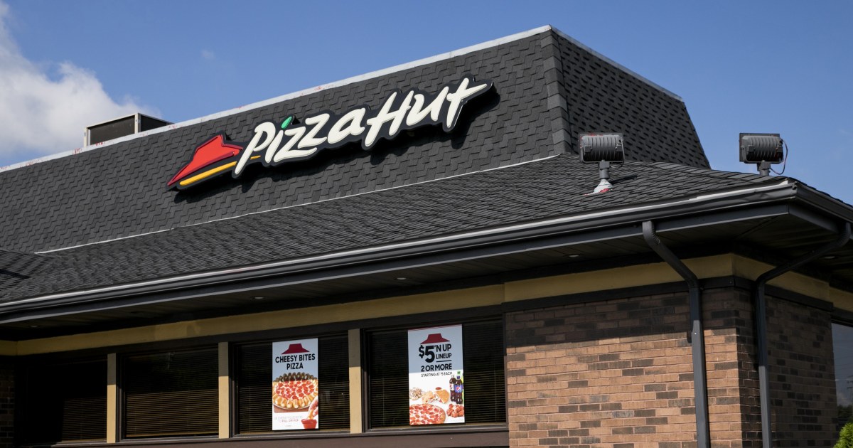 Special needs students at a Pizza Hut were allegedly told to hurry up(02)