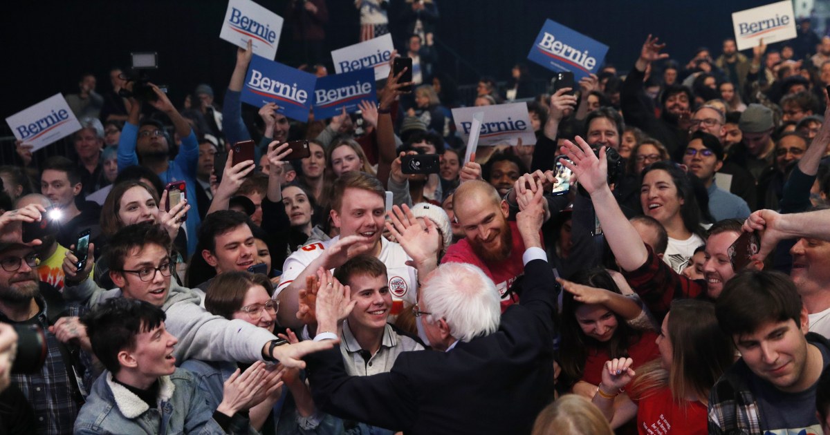With Live Music And Booze Sanders Draws Massive Crowd To Party Like Iowa Campaign Rally 