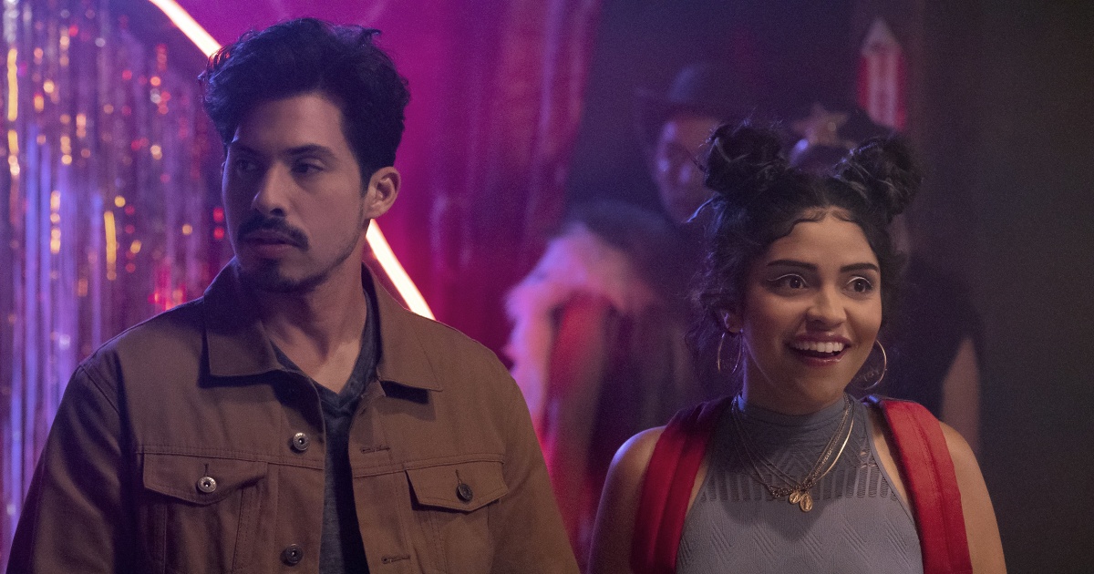 Netflix Renews Gentefied About Multi Generation Latinx In La For A Second Season 2992