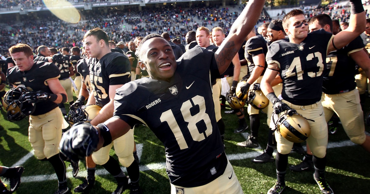 2 West Point football players to face off in the Super Bowl