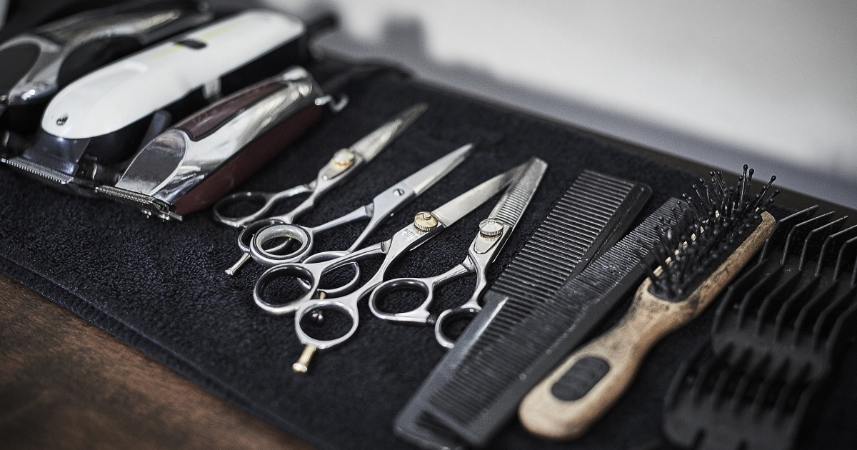 New York barber cutting hair 'illicitly' during lockdown tests positive