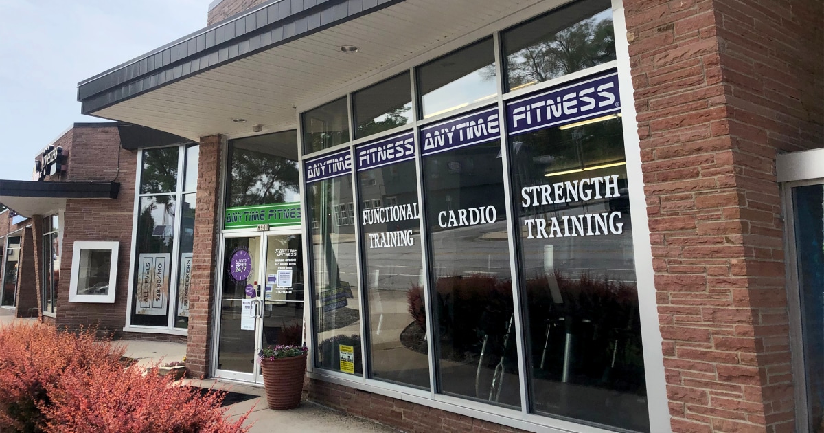 Wisconsin gym apologizes for 'I can't breathe' workout ad with drawing