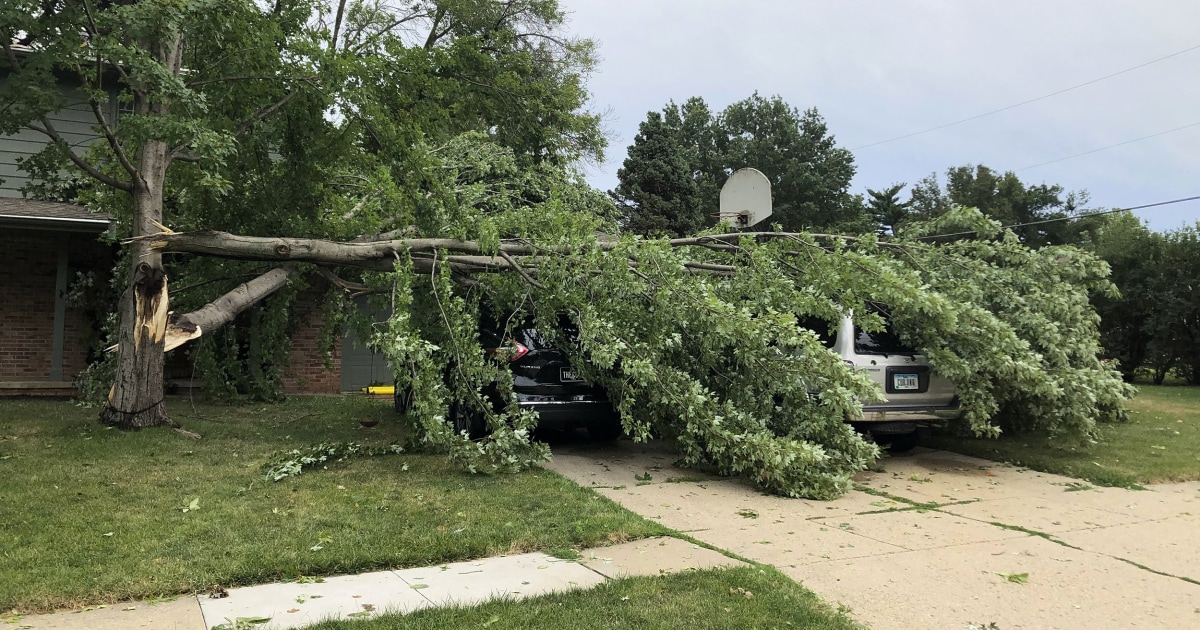 destructive-derecho-a-line-of-storms-with-100-mph-winds-slams-chicago