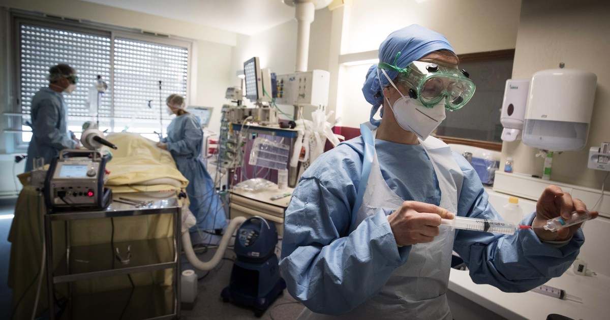 Paris bars face possible closure as COVID19 patients fill ICUs