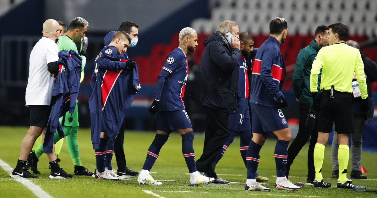 Soccer players walk out of match in Paris after referee accused of ...