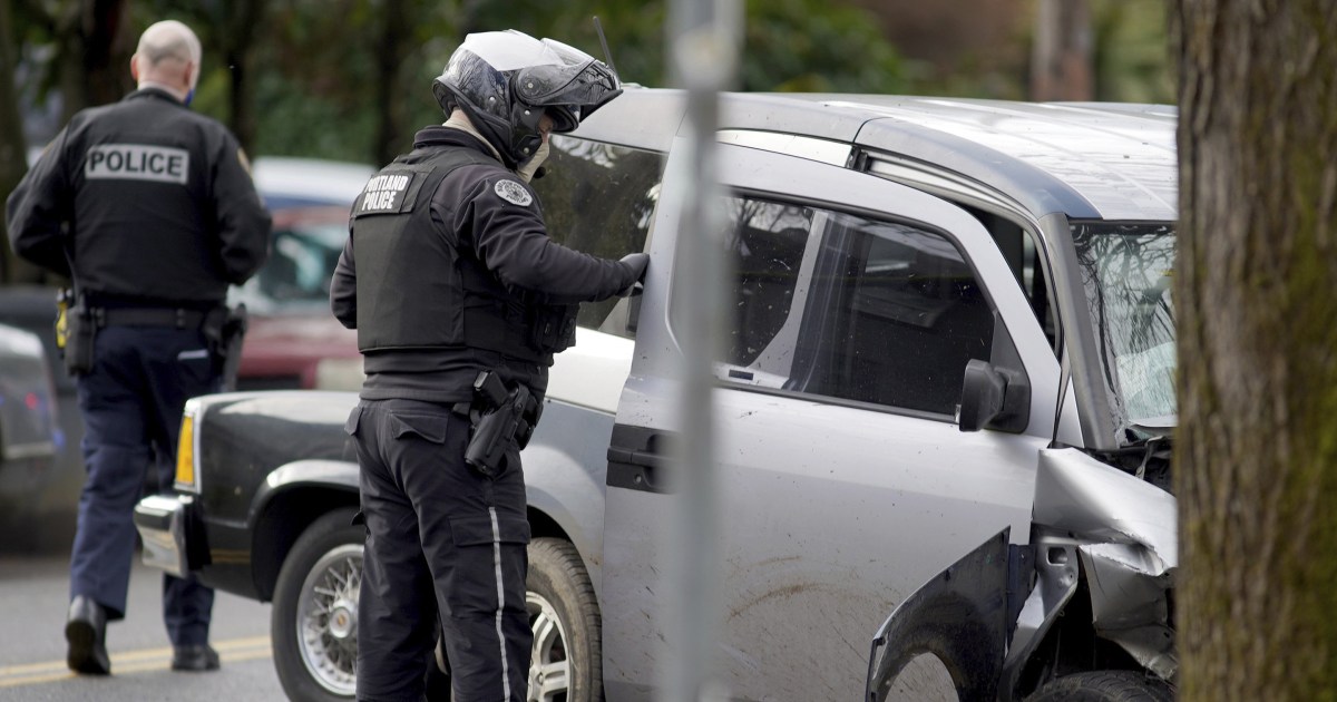 1 killed, 5 hurt after car hits pedestrians in Portland; driver in custody