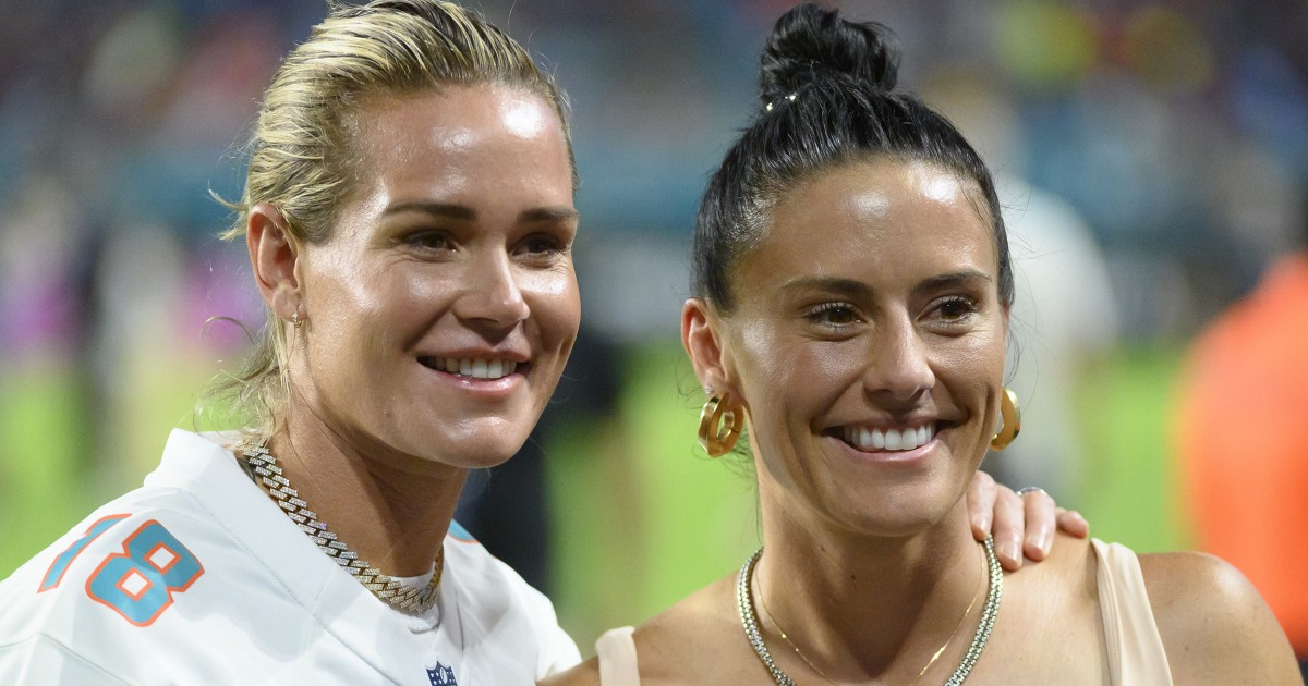 Soccer stars Ali Krieger and Ashlyn Harris adopt a baby girl