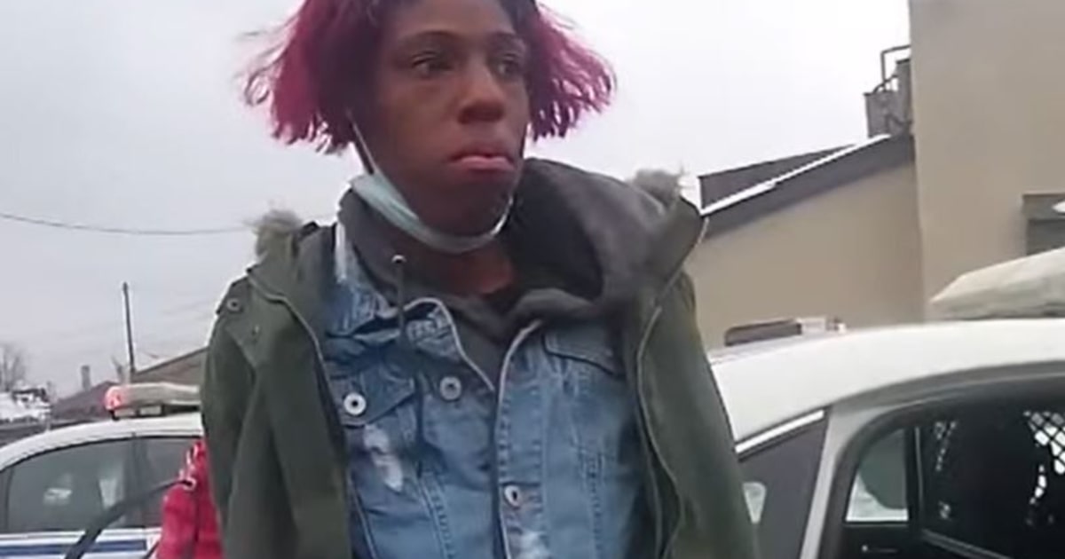 Rochester police pepper spray, arrest woman with child