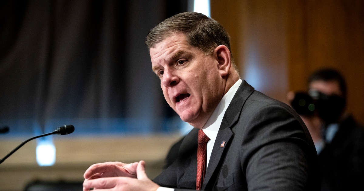 El secretario de Trabajo, Marty Walsh, renuncia al puesto más alto en el sindicato de hockey