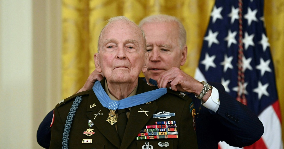 Biden awards Medal of Honor to Korean War veteran Ralph Puckett