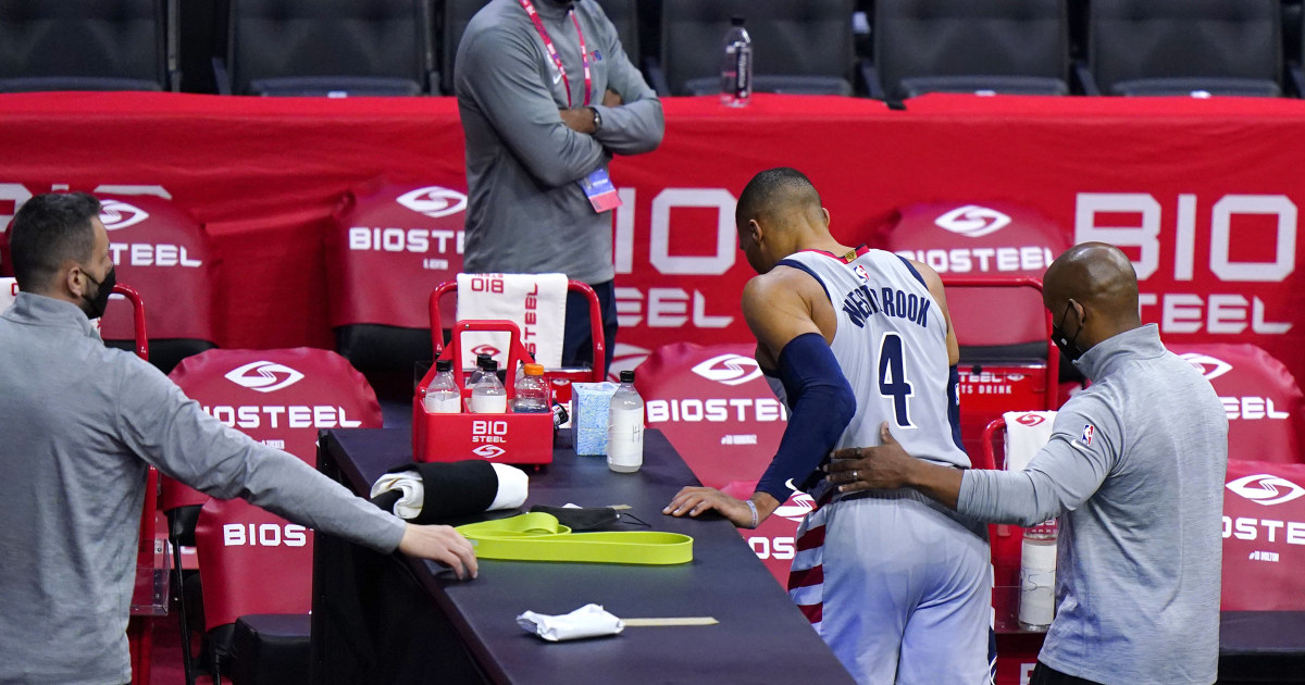 76ers and Knicks ban fans who spit at and poured popcorn on players