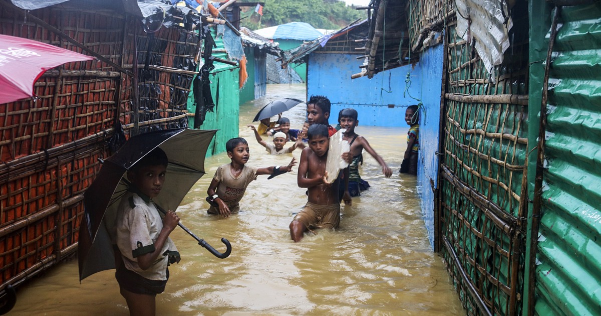 Thousands made homeless by floods in Bangladesh Rohingya camps