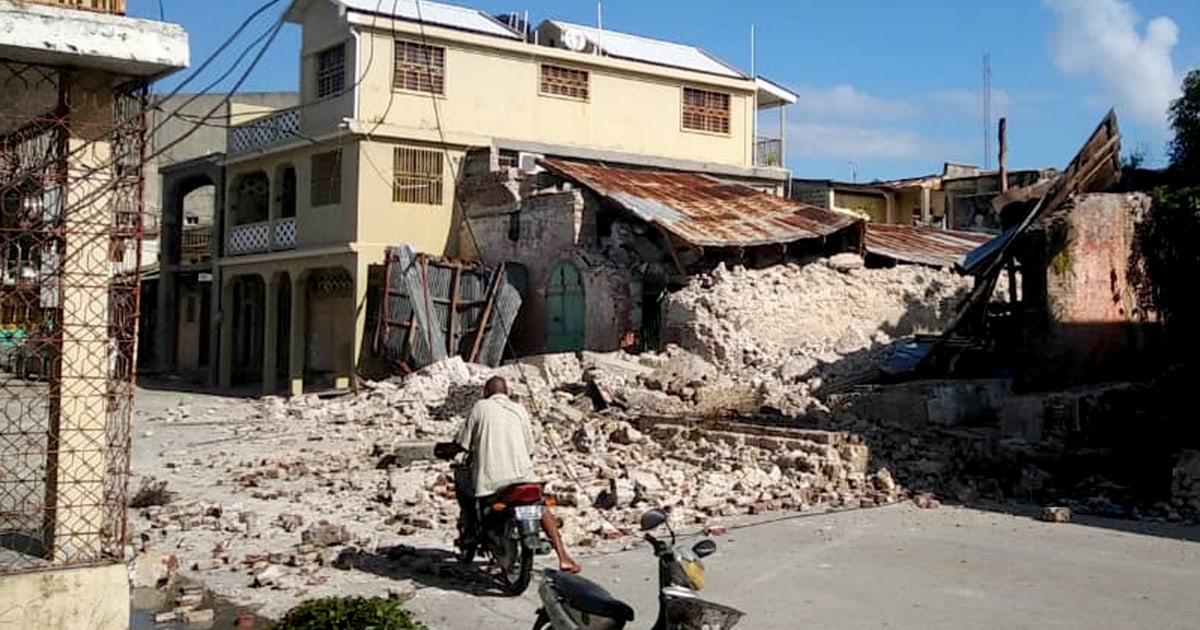 At least 304 dead after 7.2-magnitude earthquake strikes Haiti, officials  say