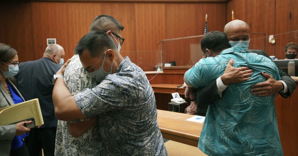 Hawaii judge drops murder, attempted murder charges for officers in