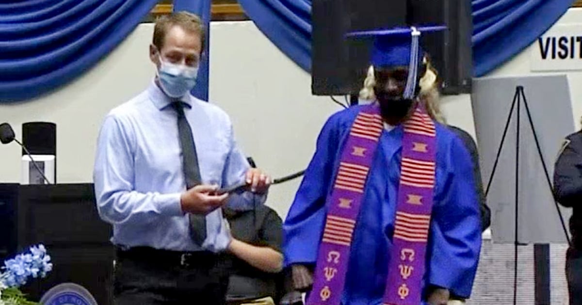 Paralyzed former football player walks across stage at college graduation