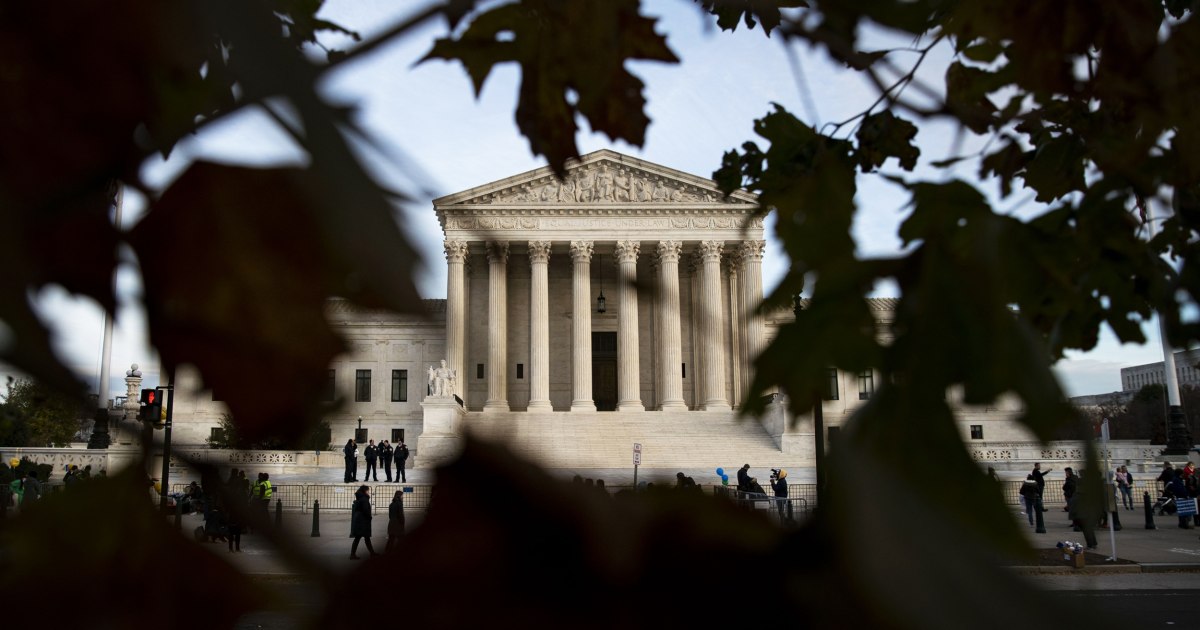 Supreme Court seems possible to relax boundaries on community funds for spiritual instruction