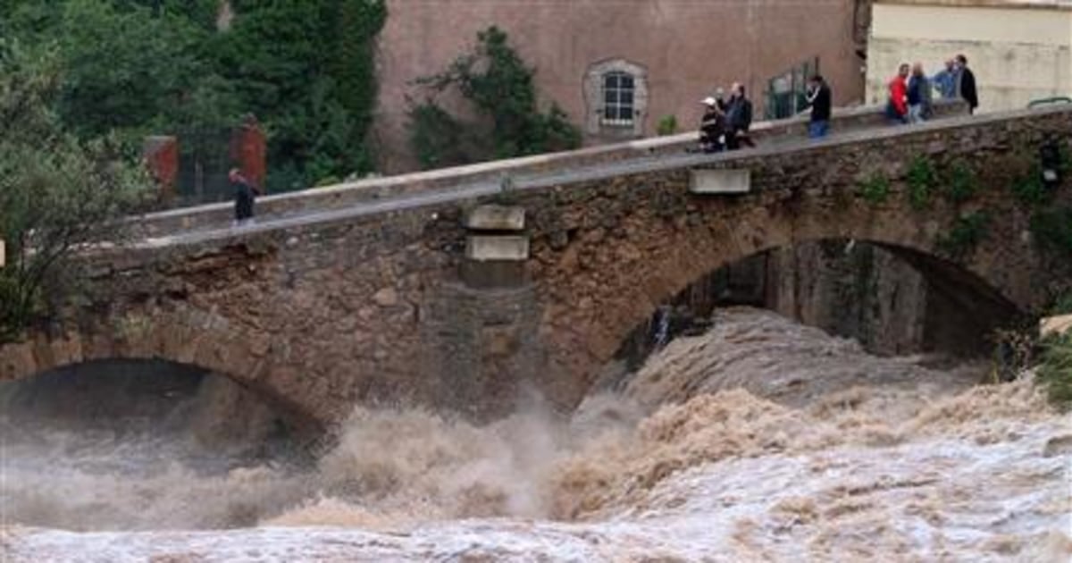 Flash floods kill 19 in France