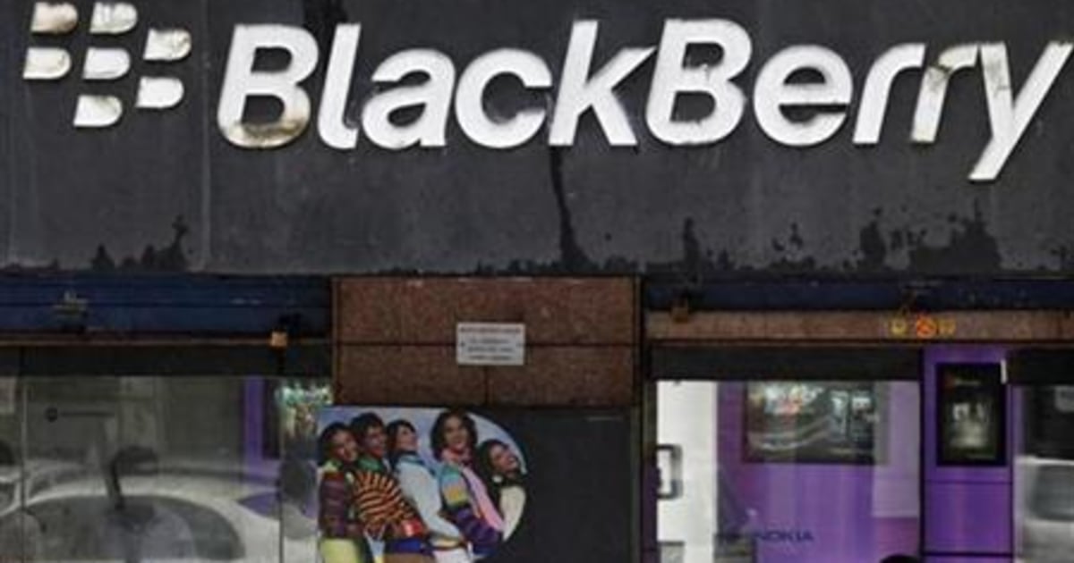 Indian officials seek BlackBerry access from companies