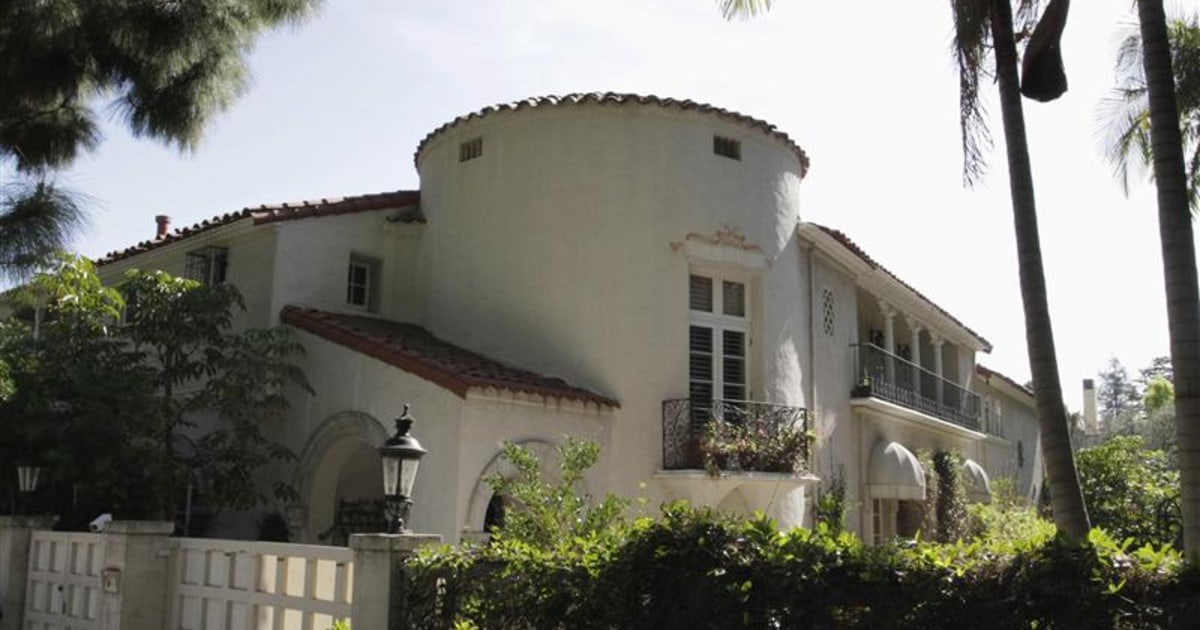 The U.S. foreclosure crisis, Beverly Hillsstyle