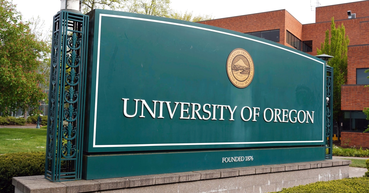 Тридесет и две спортистки от университета в Орегон заведоха федерален