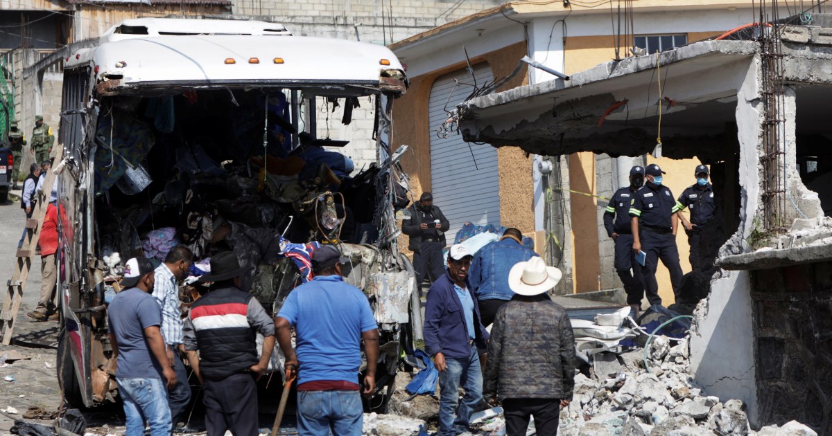 19 muertos y 32 heridos en accidente de autobús en un recinto religioso en México