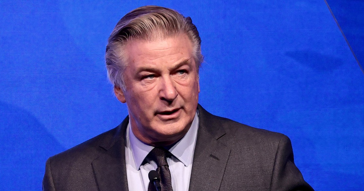 Warrant issued for Alec Baldwin’s cell phone after shooting on ‘Rust’ set – NBC News