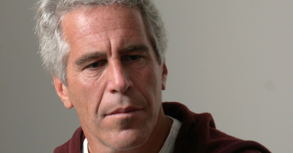Case dropped against jail guards on duty night Epstein died thumbnail