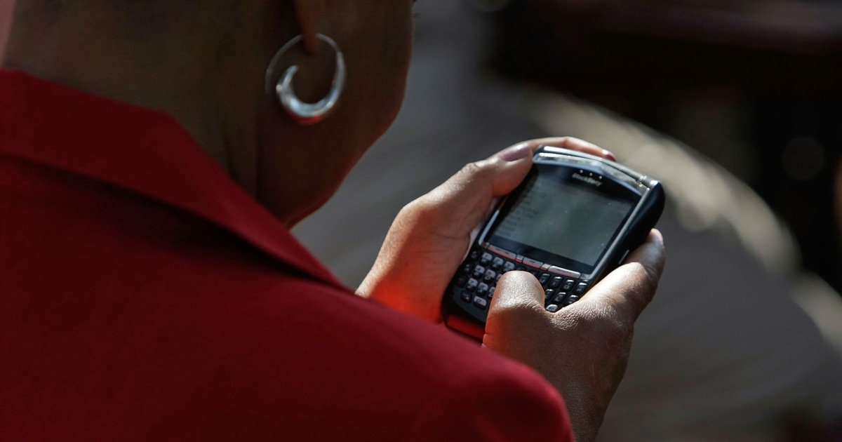 Classic Blackberry devices to stop working normally on Jan. 4 – NBC News