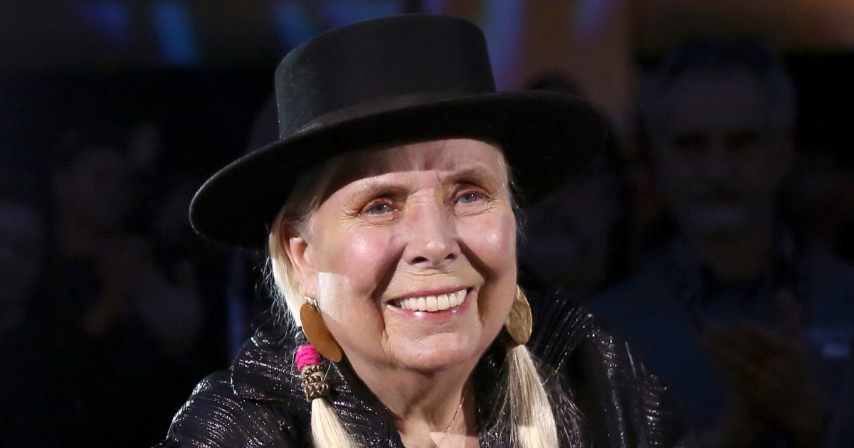 Joni Mitchell says she's pulling from Spotify, joining Neil Young in solidarity