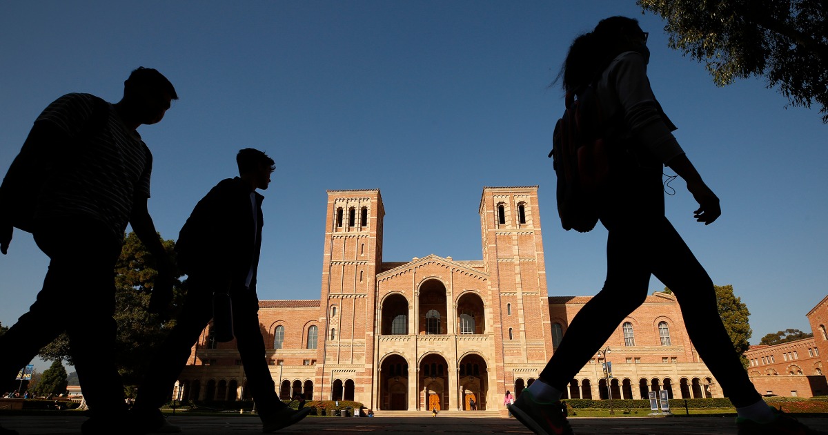 Education Department launches new probes of Stanford and 5 other schools over alleged discrimination thumbnail