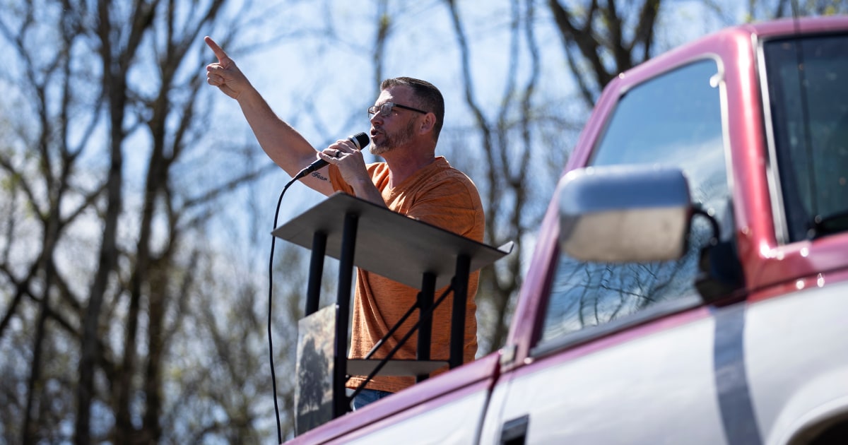 Pastor holds bonfire to burn to 'witchcraft' books like 'Twilight'