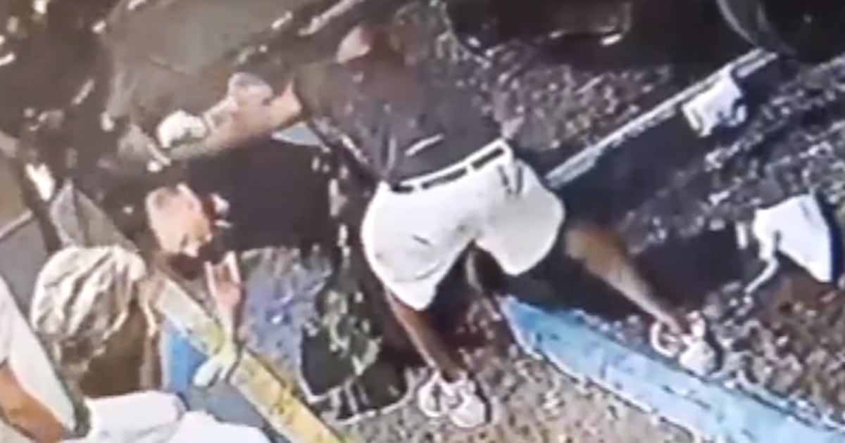 Florida Officer Accused Of Excessive Force After Video Captures Him ...