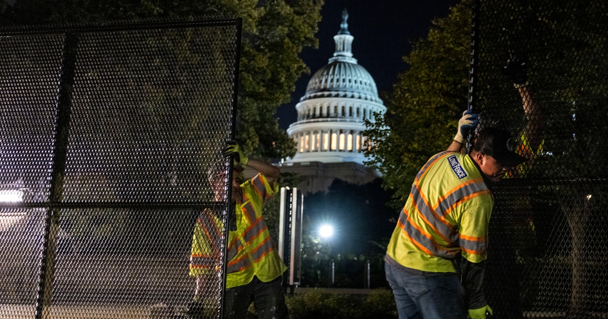 Authorities consider reinstalling fence around Capitol ahead of possible convoy protest thumbnail