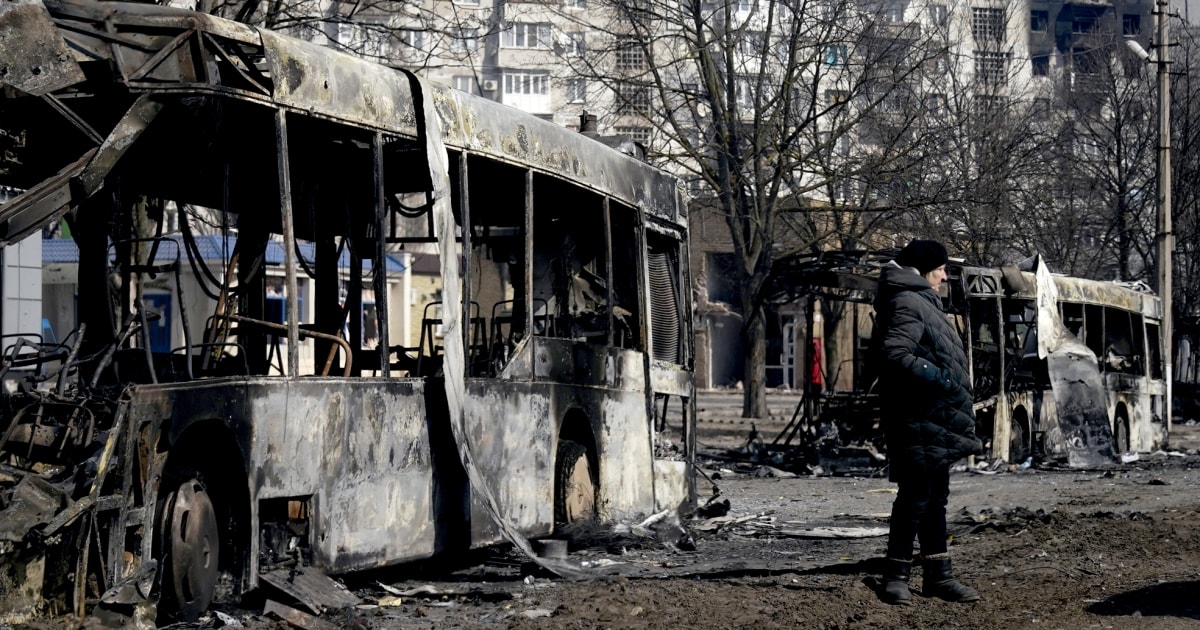 Mariupol residents recount harrowing escapes from Russian siege