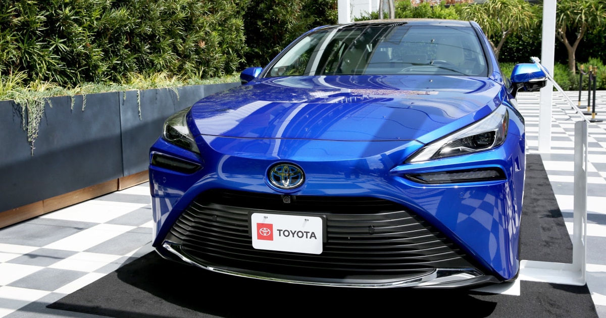 Toyota recalls 460,000 vehicles for stability control error