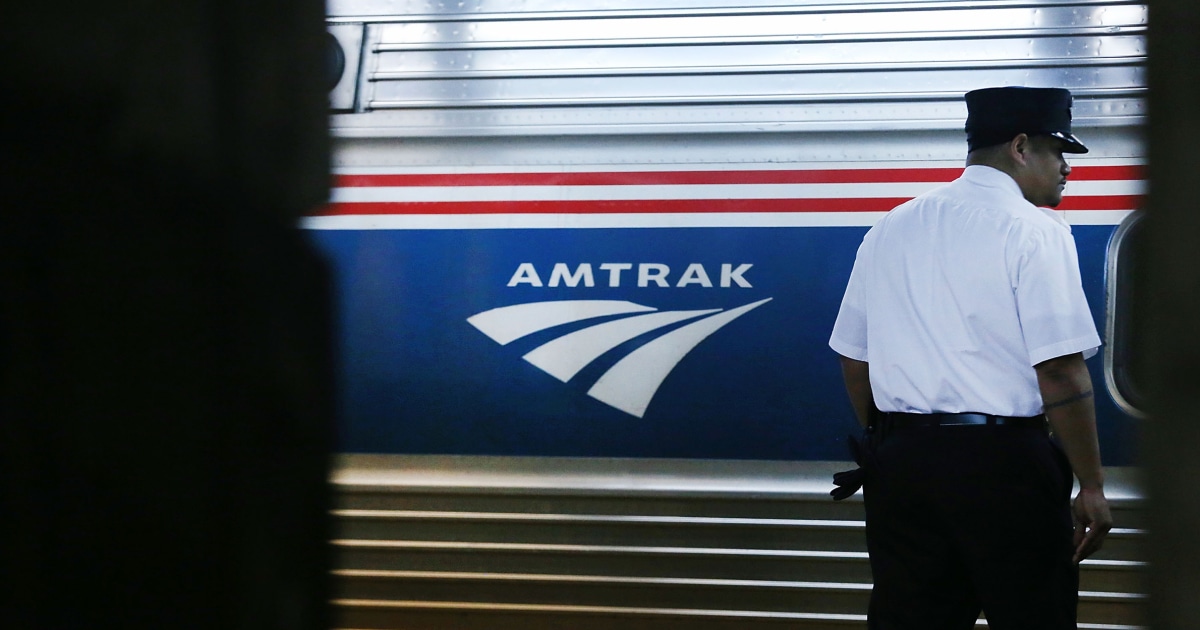 Amtrak takes Twitter beef with carriers to the next level